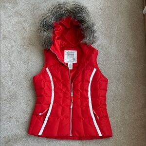 Premium Quality Goose Down Red Puffer vest faux fur hood women’s S Eddie Bauer